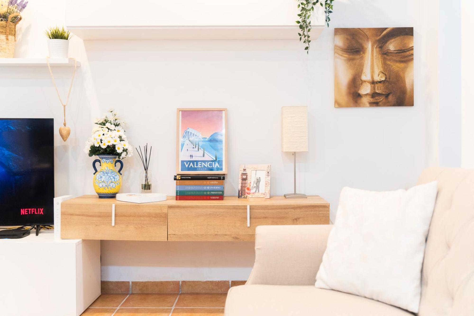 Lovely Apartment Near Beach & Science City Valence Extérieur photo