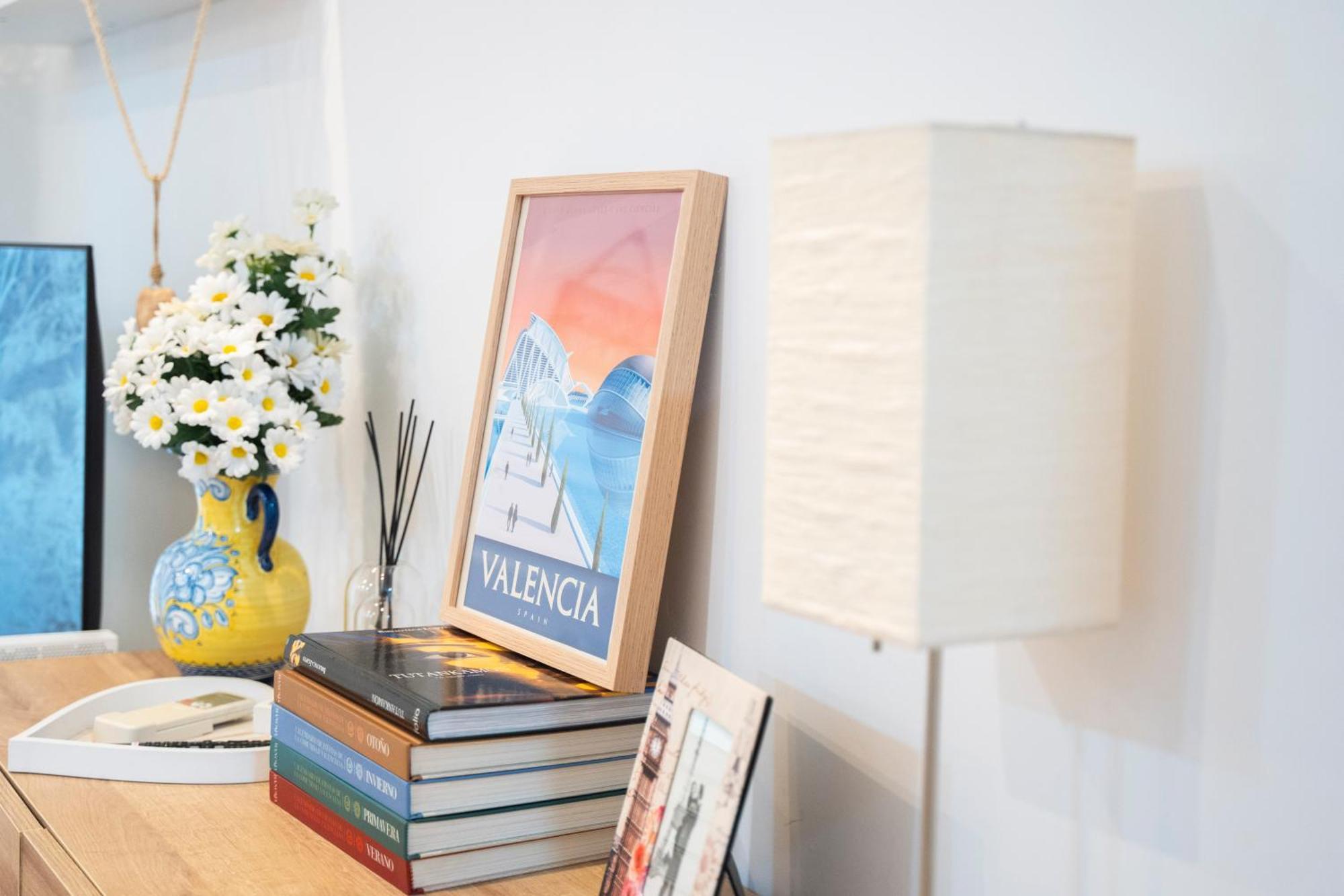 Lovely Apartment Near Beach & Science City Valence Extérieur photo