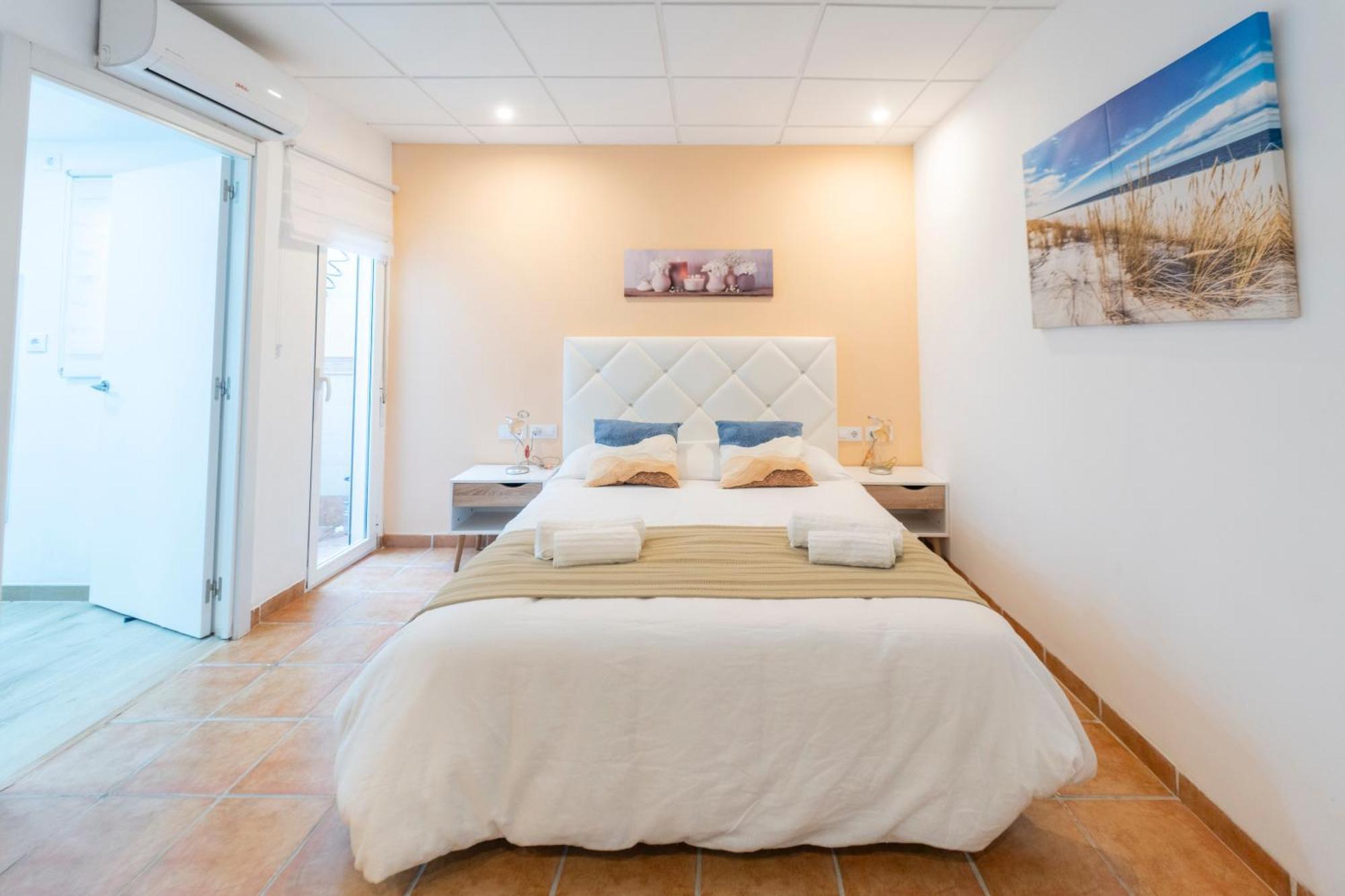 Lovely Apartment Near Beach & Science City Valence Extérieur photo