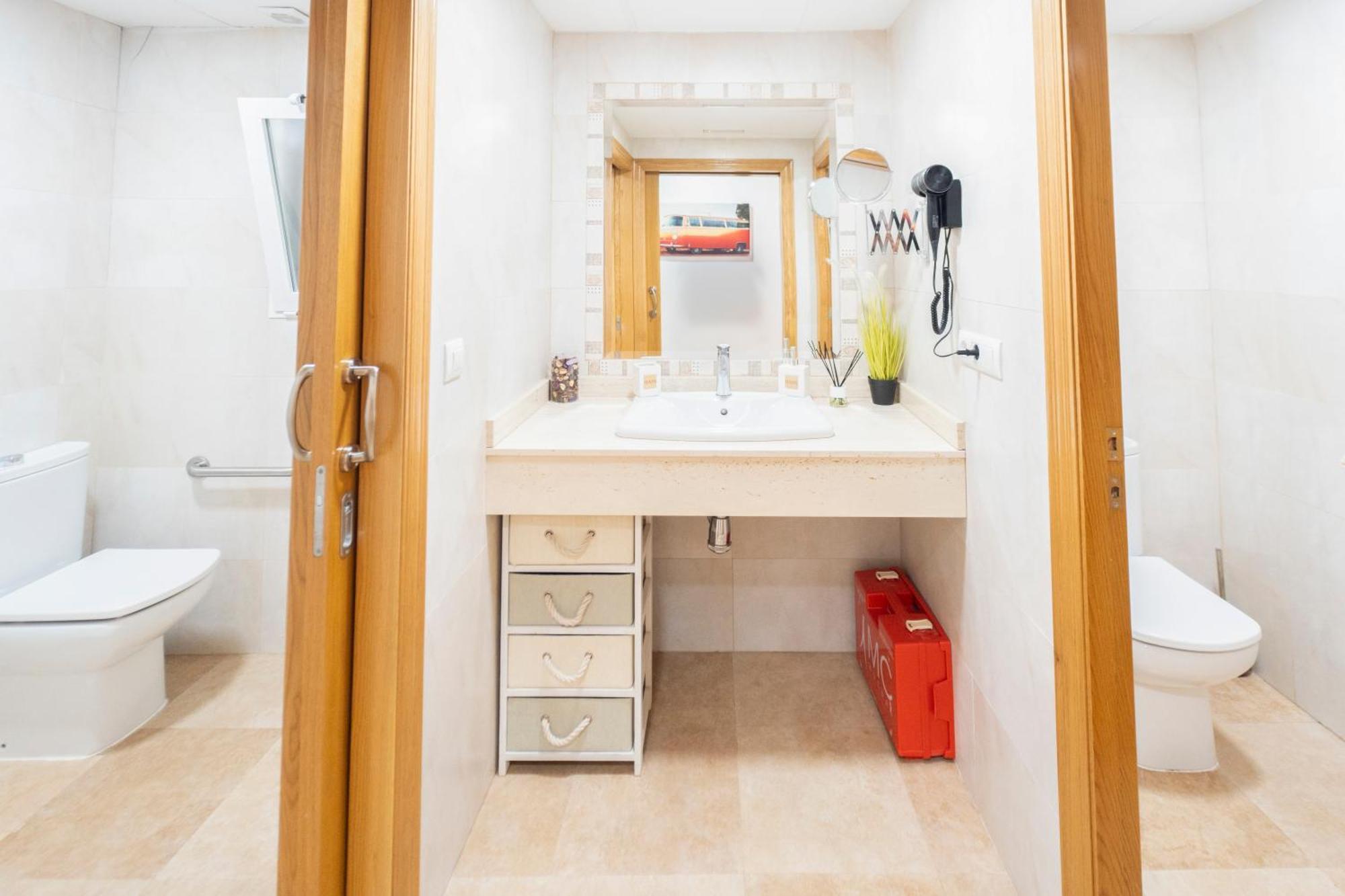 Lovely Apartment Near Beach & Science City Valence Extérieur photo